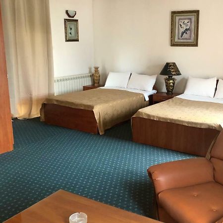 Hotel Vergina Skopje Ngoại thất bức ảnh