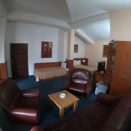 Hotel Vergina Skopje Ngoại thất bức ảnh