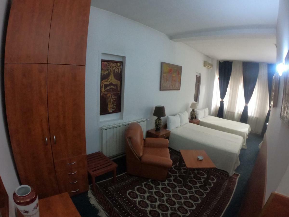 Hotel Vergina Skopje Ngoại thất bức ảnh