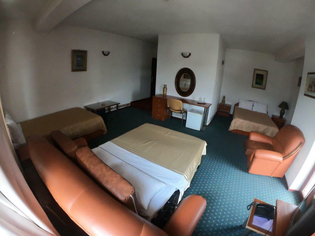Hotel Vergina Skopje Ngoại thất bức ảnh